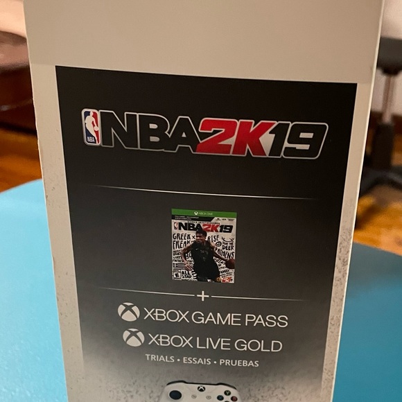 Brand new Xbox ONE S 1TB - Picture 3 of 8